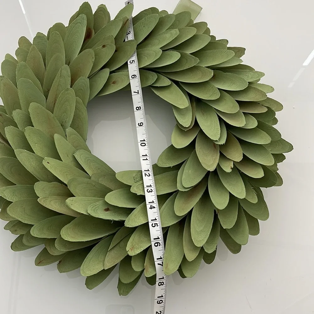 Green Garland 🍃